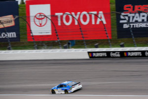 Hollywood Casino 400