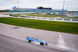 Hollywood Casino 400